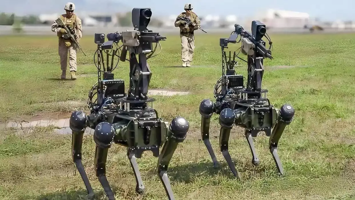 重磅！中国机器狼群首次曝光，三型分工配合无死角，美军看完彻底坐不住了