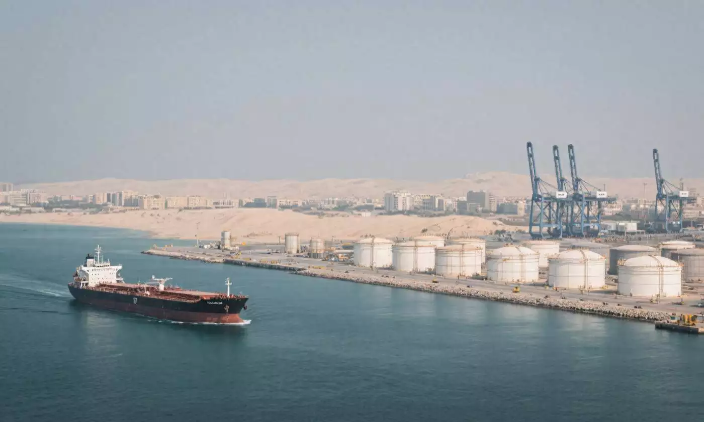 狂揽10亿美元！道达尔能源趁乱“做庄”原油，或创油市历史最大盈利