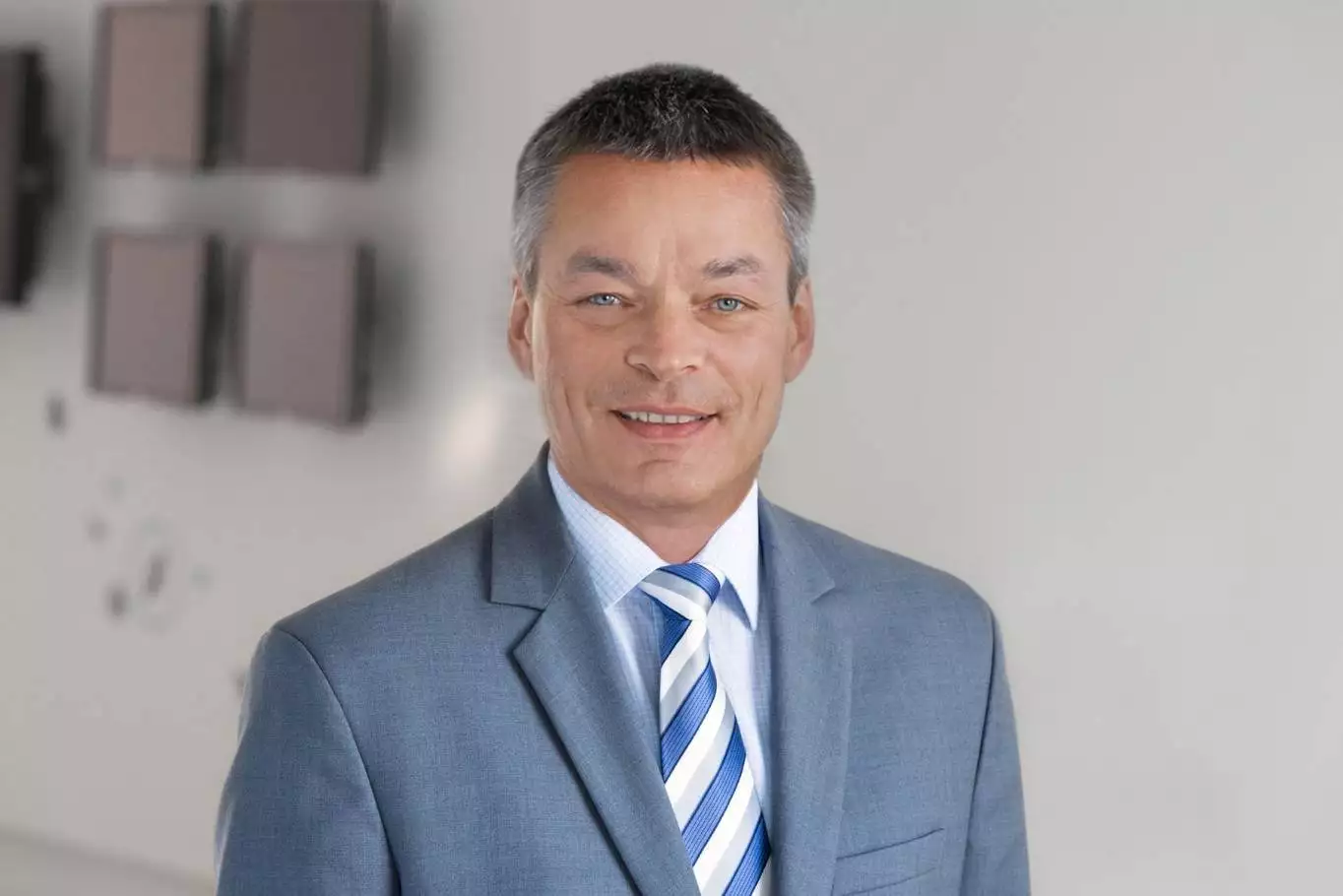 日媒：顶尖光学专家加盟华为，德国制度瓶颈加剧人才外流