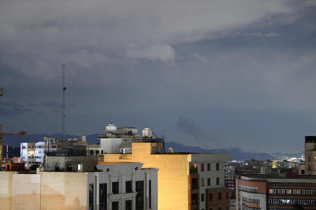 伊朗战事持续一月，特朗普政府陷入四重困境