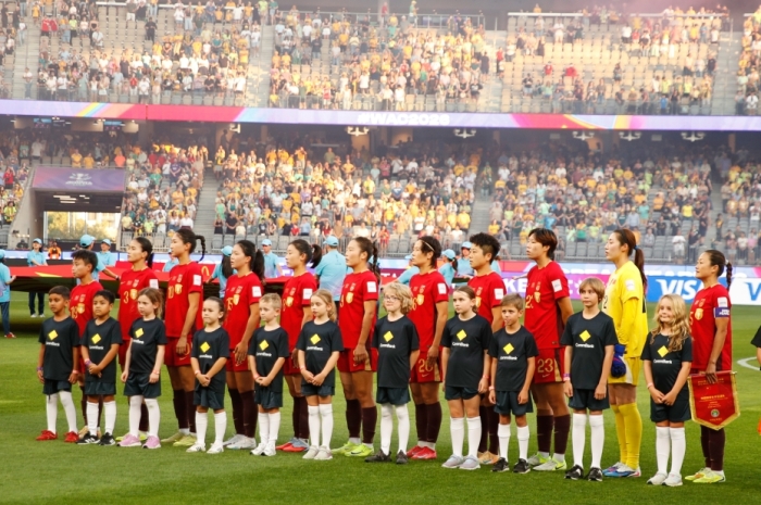 亚洲杯半决赛中国女足不敌澳大利亚队