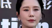 48岁海清近照引热议 科技感面容失去辨识度 观众怀念自然演技派