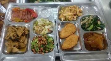 公司食堂被人承包后,晒晒这一周的午餐