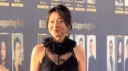 谁能想到？54岁闫妮旧照曝光：从'土气大妈'到冻龄女神的惊天逆转！